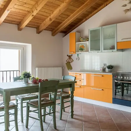 Apartment Borgo Piovere - Naol *